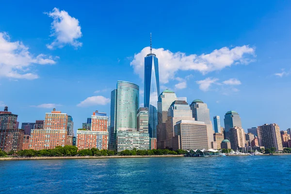 Skyline van Manhattan New York zon ons — Stockfoto