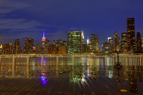 Manhattan Nova Iorque horizonte do pôr-do-sol a partir de East — Fotografia de Stock