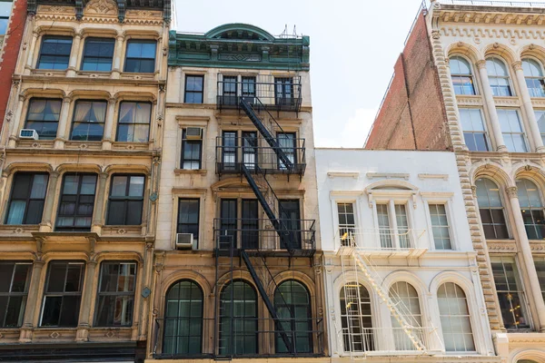Soho bygger fasader i Manhattan, New York – stockfoto