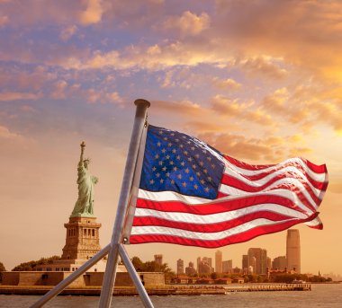 Özgürlük New York Amerikan heykeli bayrak