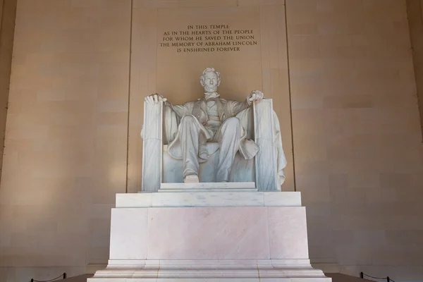 亚伯拉罕 · 林肯纪念堂建筑华盛顿特区 — 图库照片