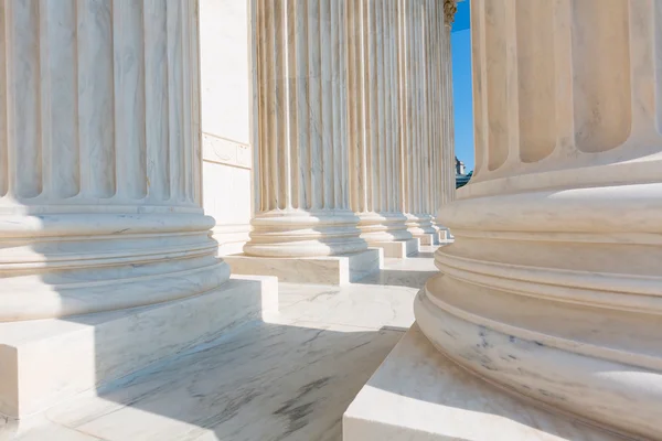 Corte Suprema degli Stati Uniti fila colonne — Foto Stock