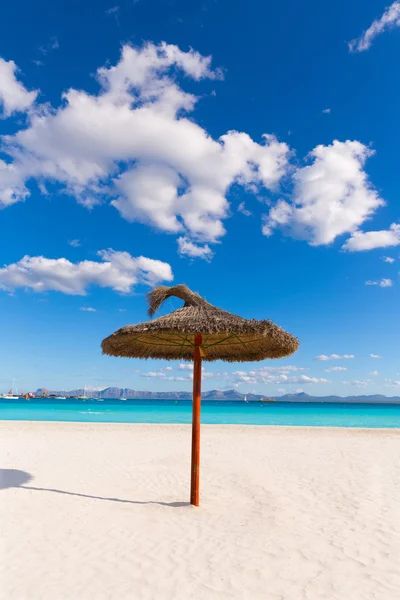 Praia de Maiorca Platja de Alcudia em Maiorca — Fotografia de Stock