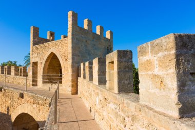 Alcudia Old Town kale duvarı Mayorka Mallorca