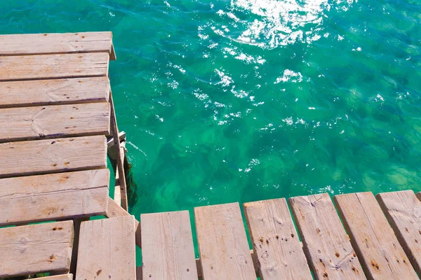 Mallorca Platja de Alcudia beach pier i Mallorca — Stockfoto