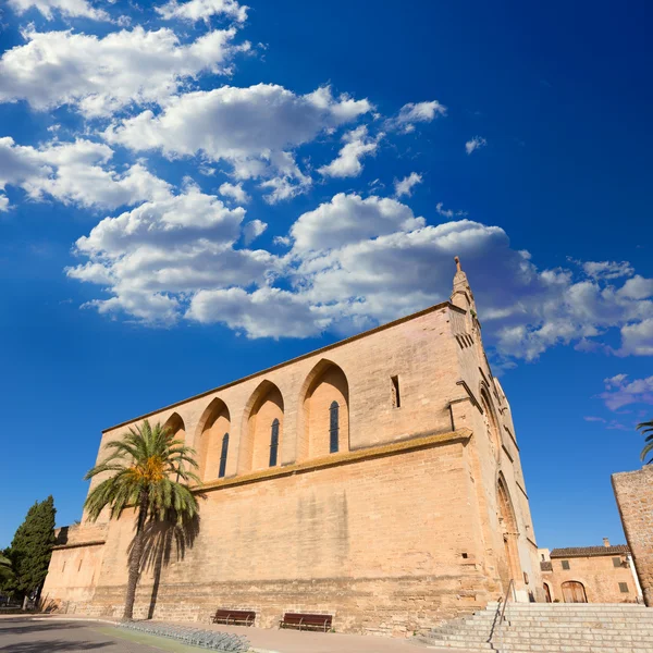Alcudia Old Town Igreja de Sant Jaume em Maiorca — Fotografia de Stock
