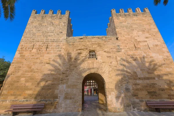 Alcudia altstadt mallorca porta des moll mallorca — Stockfoto