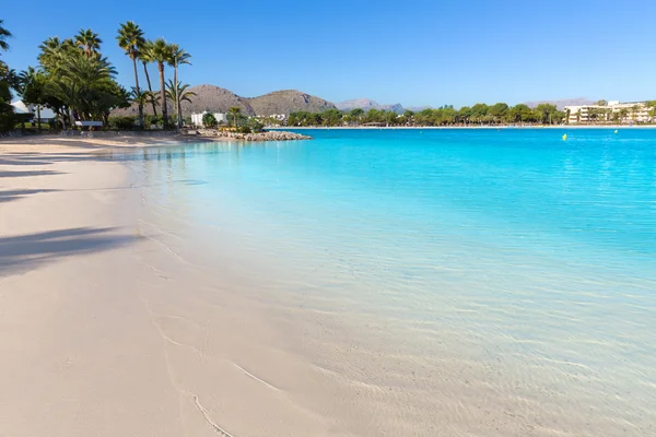 Playa Platja de Alcudia en Mallorca Mallorca — Foto de Stock