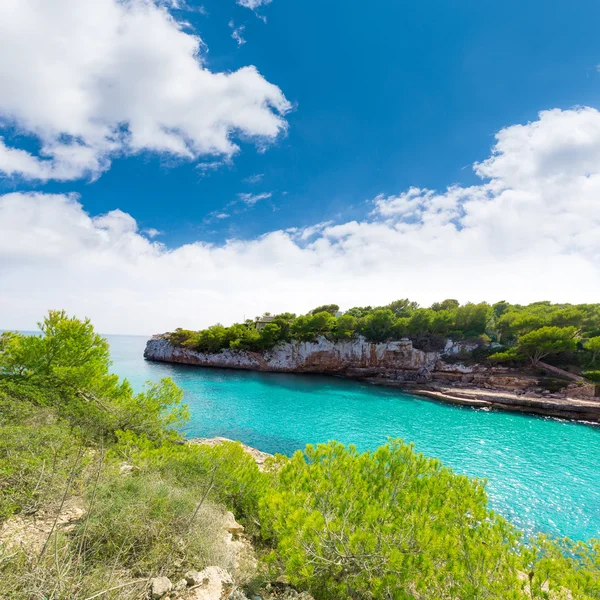 Majorka Cala Llombards, gdzie Santanyi plaży Mallorca — Zdjęcie stockowe