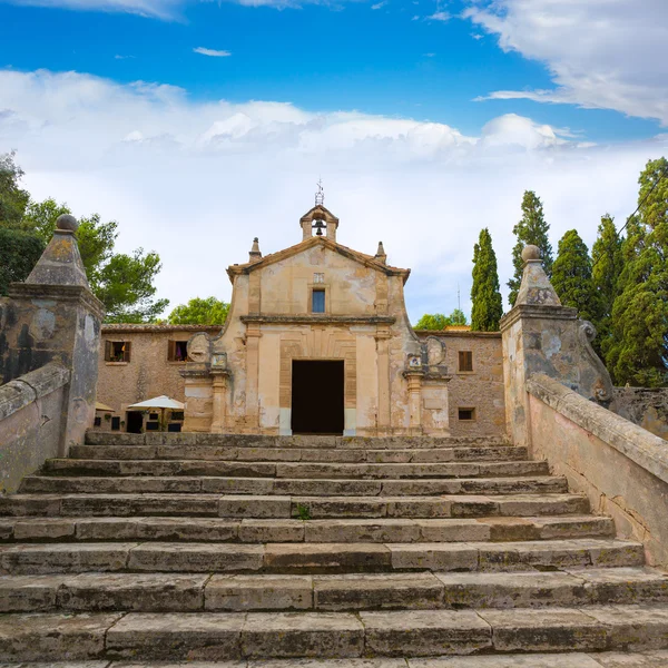 Mallorca iglesia de esglesia del Calvari Pollenca Pollensa — Foto de Stock