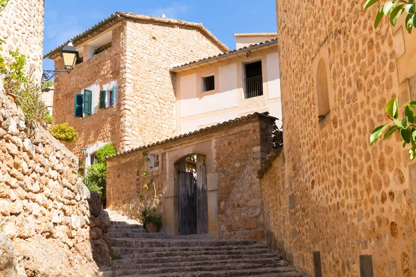 Fornalutx Dorf auf Mallorca Balearen-Insel — Stockfoto