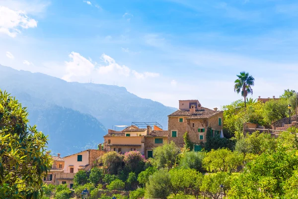 Villaggio Fornalutx a Maiorca Isole Baleari — Foto Stock