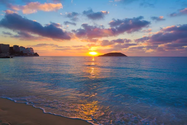 Mallorca soluppgång i Magaluf Palmanova stranden — Stockfoto