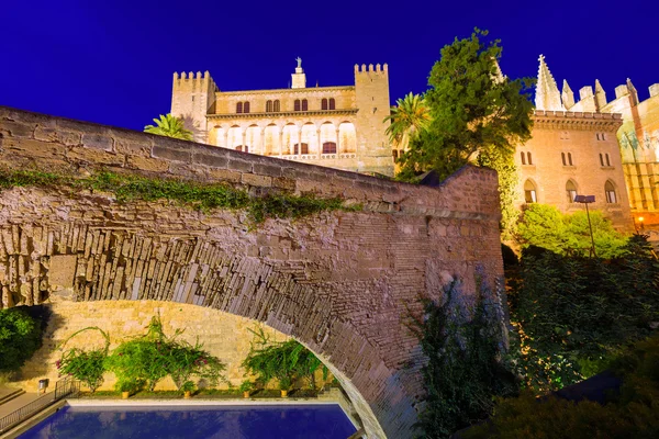 Palazzo Almudaina a Palma di Maiorca Maiorca — Foto Stock