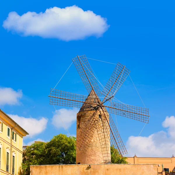 Palma de Mallorca Windmühlen Windmühle auf Mallorca — Stockfoto