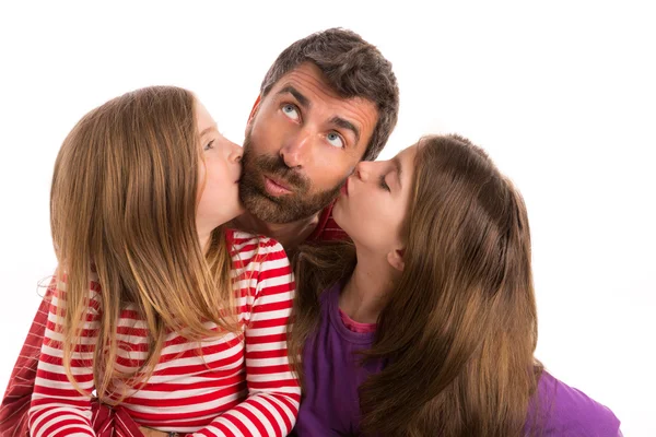 Feliz pai da barba da família e duas filhas — Fotografia de Stock