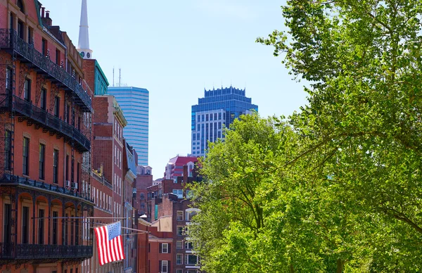 Американський прапор в Бостоні поблизу здоровий — стокове фото