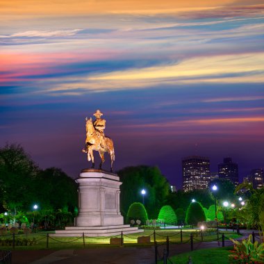 Boston ortak George Washington Anıtı