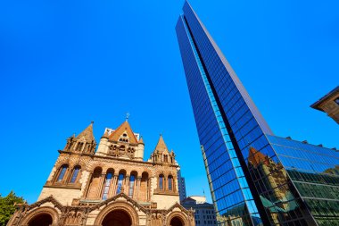 Boston Trinity Kilisesi Copley Meydanı'nda