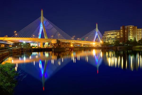 Boston Zakim most zachód słońca w Massachusetts — Zdjęcie stockowe