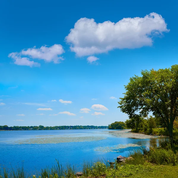 Lago Quannapowitt em Wakefield perto de Boston — Fotografia de Stock