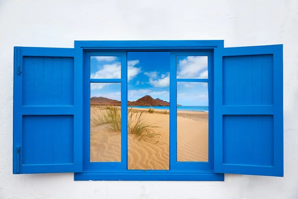 阿尔梅里亚视图从窗口 Cabo de Gata 海滩 — 图库照片