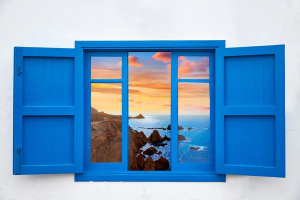 Almeria-Blick aus dem blauen Fenster des cabo de gata — Stockfoto