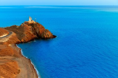 Almeria Cabo de Gata deniz feneri günbatımı İspanya