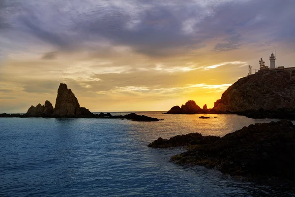 Almeria Cabo de Gata latarnia zachód słońca w Hiszpanii — Zdjęcie stockowe