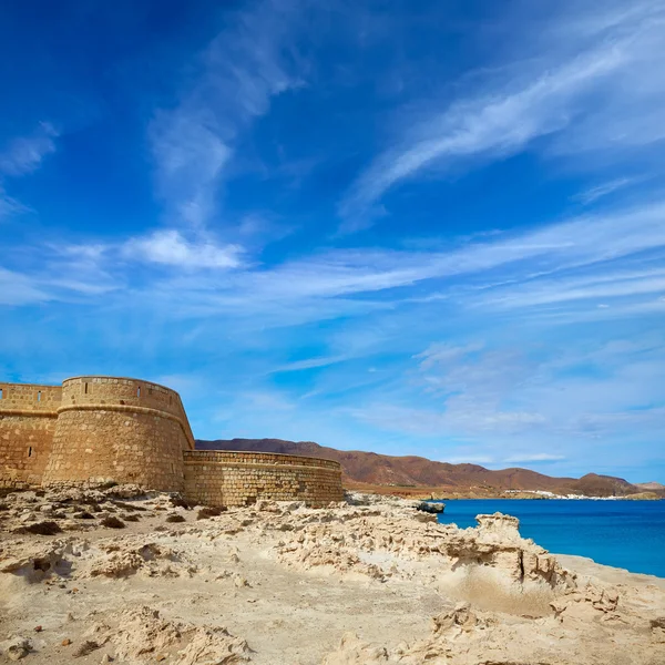 Almeria Cabo de Gata fortezza Spiaggia di Los Escullos — Foto Stock