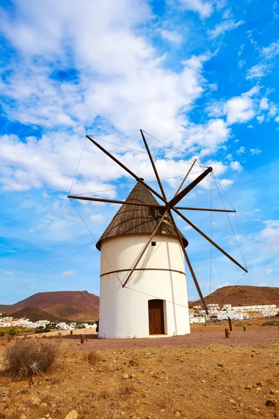 Almeria molino pozo de los frailes windrad spanien — Stockfoto