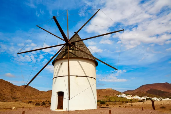 Almeria Molino Pozo de los Frailes windmill Spanien — Stockfoto