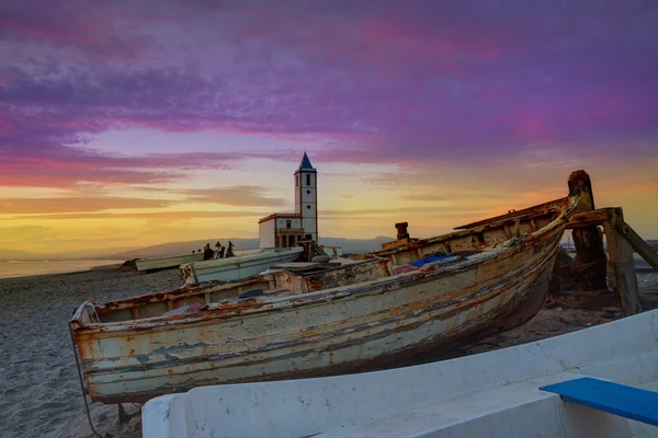 Cabo de Gata 在 San Miguel 海滩萨利纳斯教会 — 图库照片