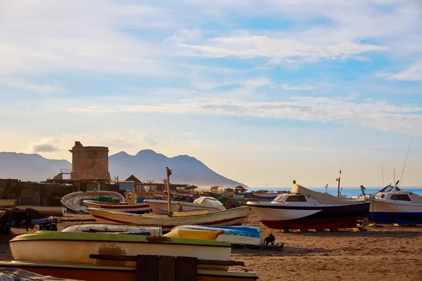 Almeria cabo de gata san miguel strand boote — Stockfoto