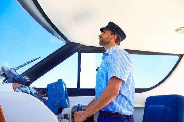 Captain cap sailor boating boat indoor — Stock Photo, Image