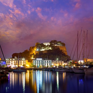 Denia bağlantı noktası günbatımı Marina alicante İspanya