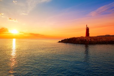 Denia günbatımı deniz feneri alacakaranlıkta Alicante