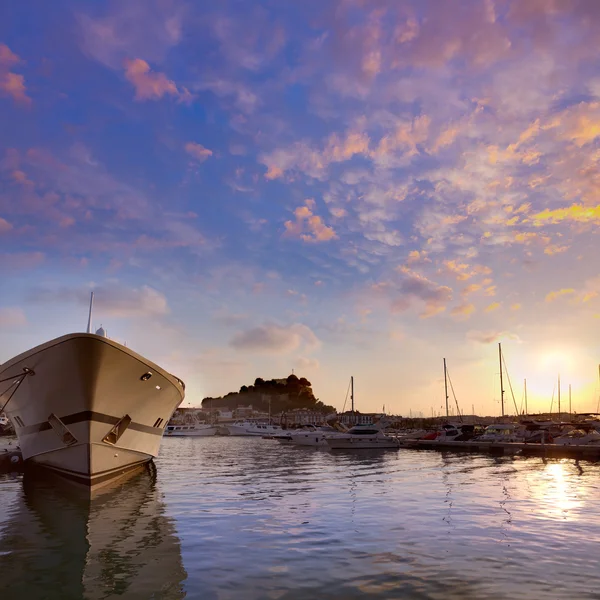 Denia porto pôr do sol na marina em Alicante Espanha — Fotografia de Stock