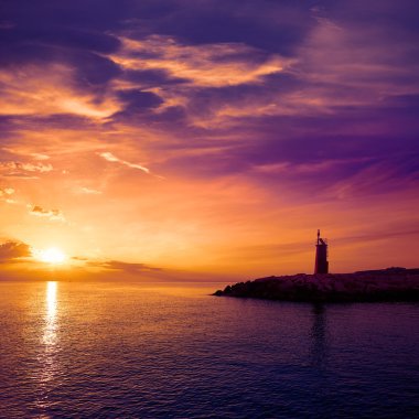 Denia günbatımı deniz feneri alacakaranlıkta Alicante