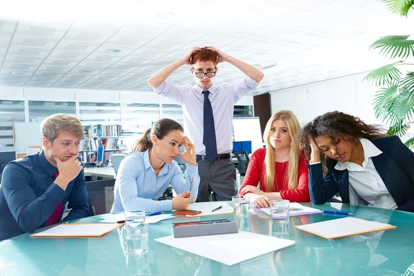 Zakelijke bijeenkomst triest expressie negatieve gebaar — Stockfoto