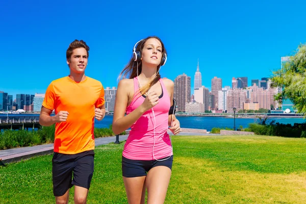 Couple running in New York photo mount — Stock Photo, Image