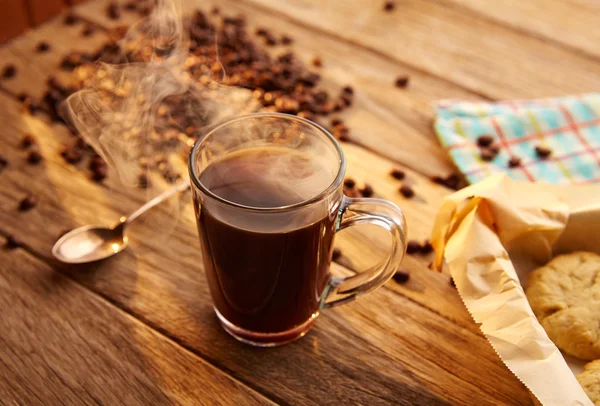 Kaffe med kakor kex hemlagad vintage trä — Stockfoto