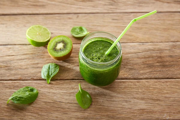 Detox grön juice rensning recept — Stockfoto