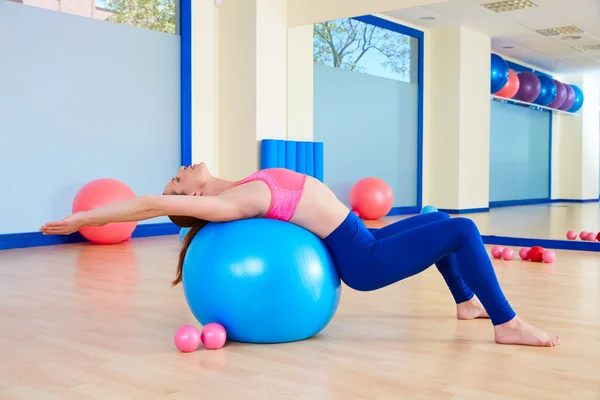 Pilates woman fitball swiss ball exercise workout — Stock fotografie