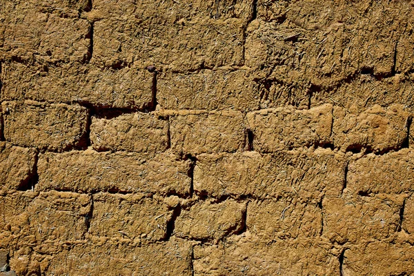 Way of saint James adobe mud walls at Palencia — Stock Photo, Image