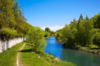 Burgos Arlanzon nehir Castilla Leon İspanya