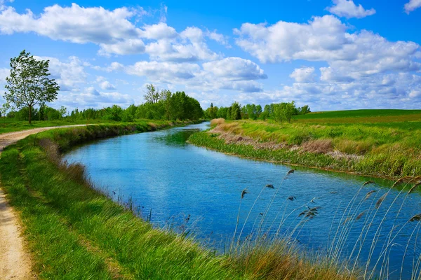 Canal de Castilla Channel by Saint James Way — Stock Photo, Image