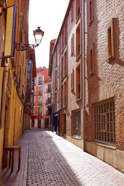 Saint James arada Leon şehir sokak