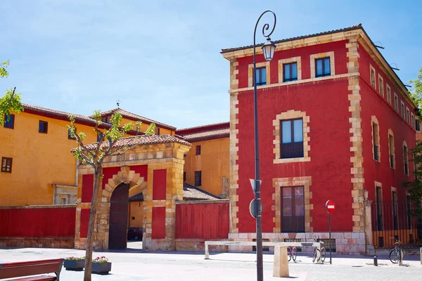 Leon san isidoro-kyrkan i Spanien — Stockfoto