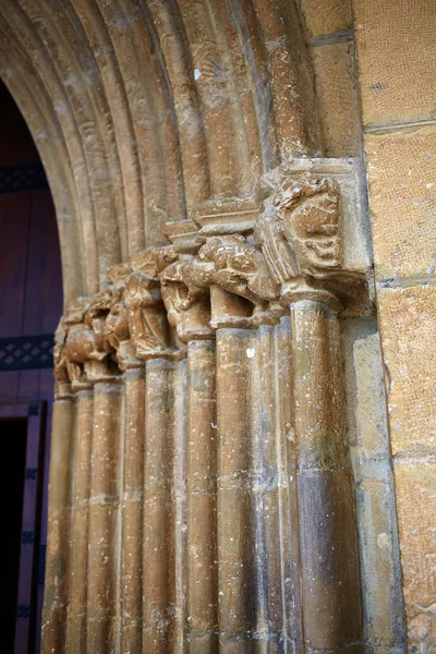 Chiesa di Obanos a Saint James Way in Navarra — Foto Stock